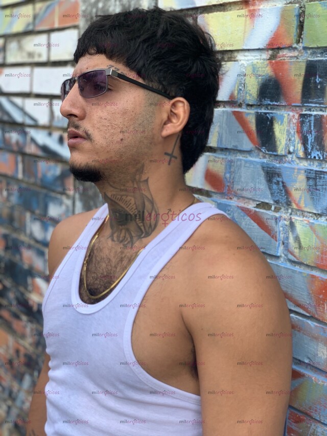 FOTOS DE HOLA MI NOMBRE ES DANIEL. TENGO 24 AÑOS OSO VERGON ! DE PASO