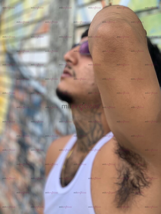 FOTOS DE HOLA MI NOMBRE ES DANIEL. TENGO 24 AÑOS OSO VERGON ! DE PASO