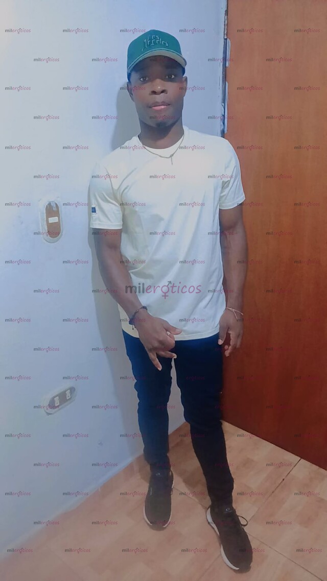 FOTOS DE MUCHOS GUSTO DIDIER A TUS ÓRDENES HOMBRE CALIENTE