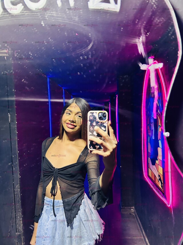 FOTOS DE HOLA SOY SOFÍA UNA NENA SÚPER FEMENINA Y CACHONDA