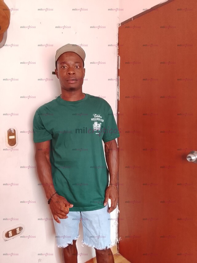 FOTOS DE MUCHOS GUSTO DIDIER A TUS ÓRDENES HOMBRE CALIENTE