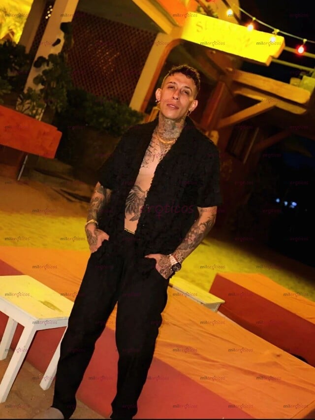 FOTOS DE ACTOR XXX COLOMBIANO Y TATUADO LLEGA A CDMX