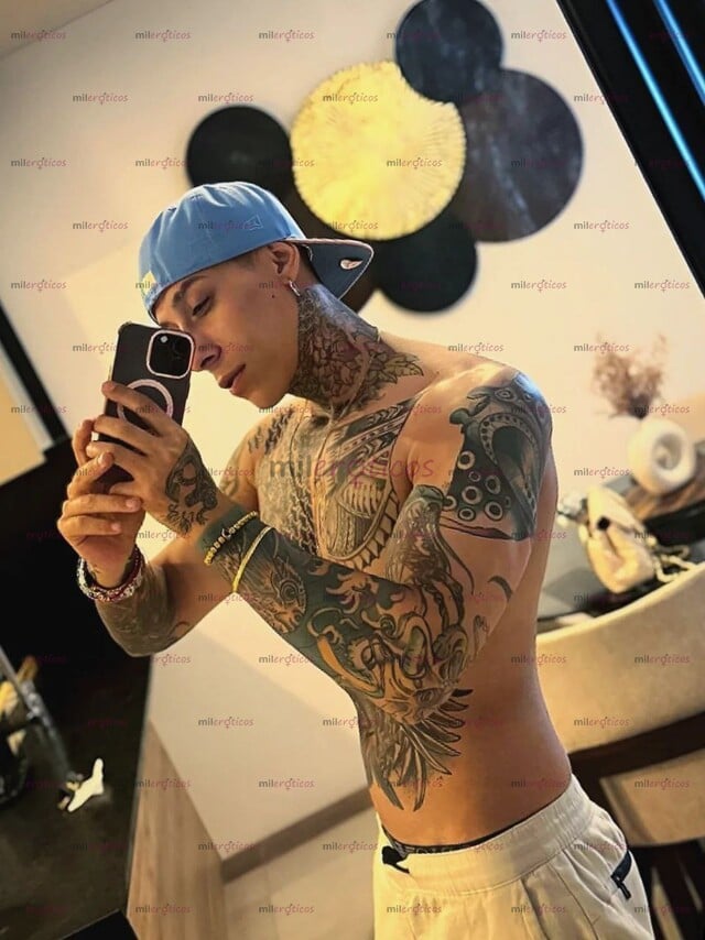 FOTOS DE MYKE UN COLOMBIANO TATUADO POR POCOS DIAS