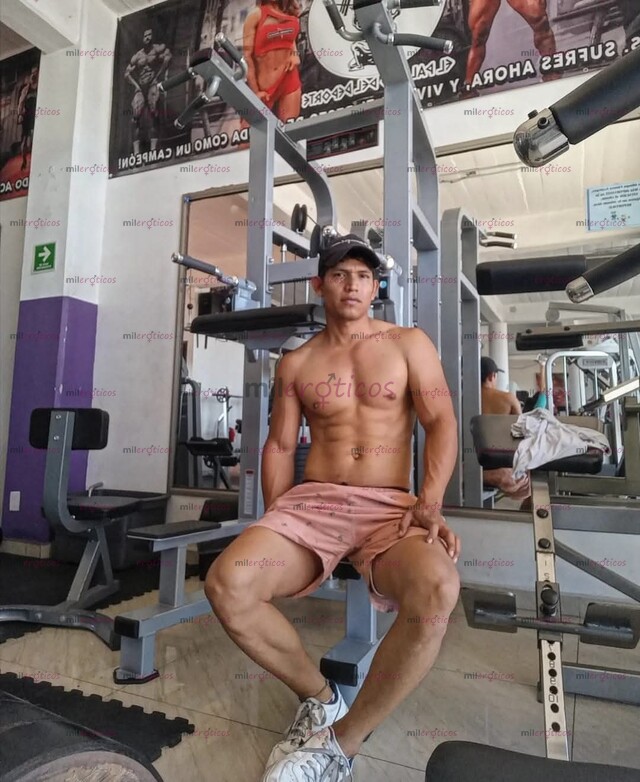 FOTOS DE PASIVO SERIO Y EDUCADO, PARA COMPLACERTE.