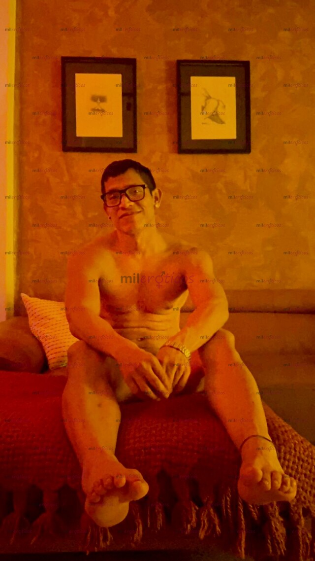 FOTOS DE PASIVO SERIO Y EDUCADO, PARA COMPLACERTE.