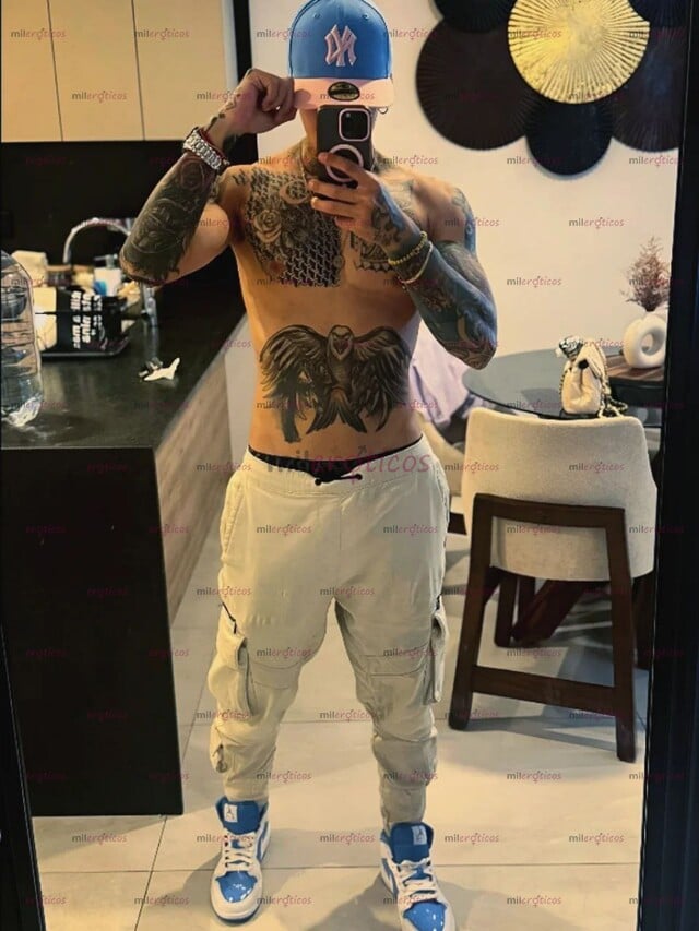 FOTOS DE MYKE, UN COLOMBIANO ACTOR XXX NUEVO EN CDMX