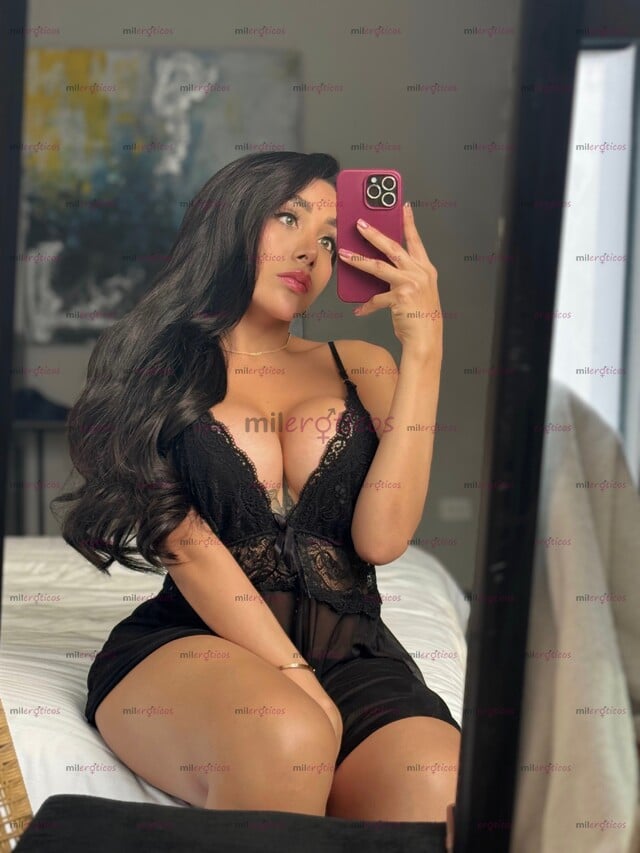 FOTOS DE LA FAMOSA ARIANA LOVATIC TAN SOLO BÚSCAME EN REDES SOCIALES