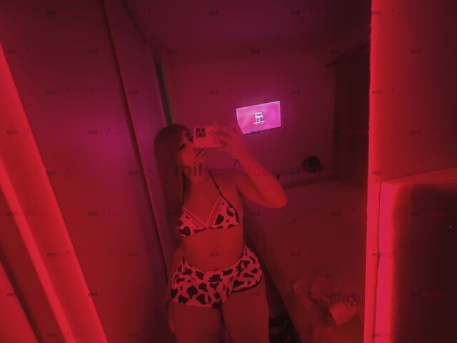 FOTOS DE ME EXCITA COMPLACERTE CON UN BUEN ORAL ENSALIVADO TRAGARME TODA ESA VERGA DURA