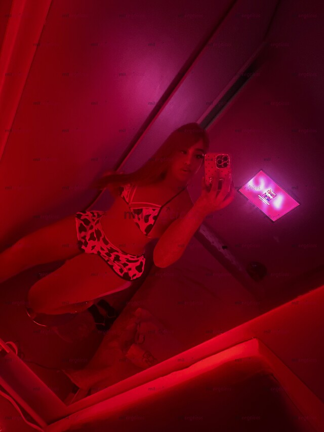 FOTOS DE ME EXCITA COMPLACERTE CON UN BUEN ORAL ENSALIVADO TRAGARME TODA ESA VERGA DURA