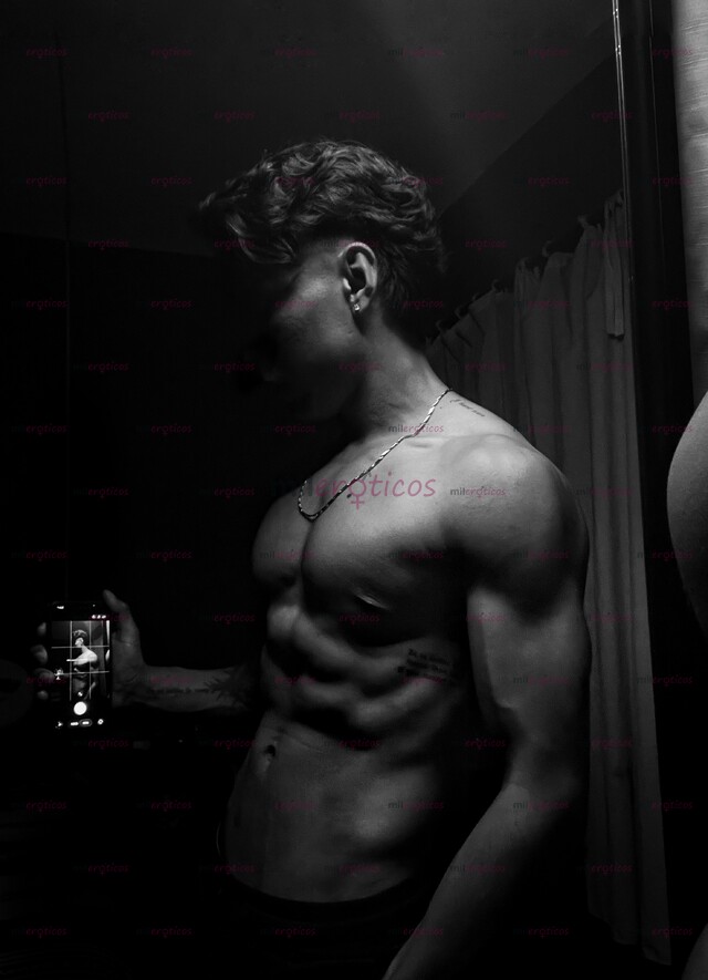 FOTOS DE ATLETA DE ALTO RENDIMIENTO DISPUESTO A COMPLACERTE