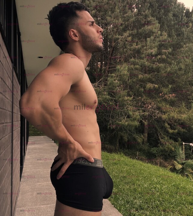 FOTOS DE MACHITO PAISA DE VISITA, DOTADO, DOMINANTE