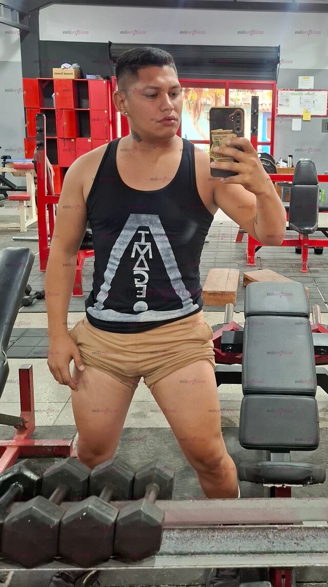 FOTOS DE NIÑITO DE 22AÑOS PINTA CULON MASAJISTA MORBOSO CUERPO ATLETICO SERIO