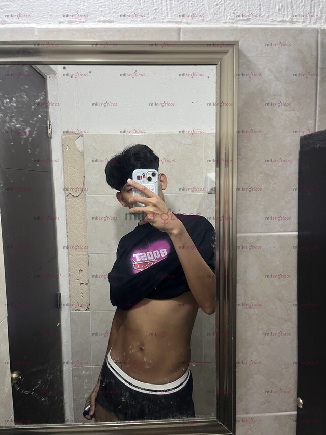 FOTOS DE RICO TWINK VERGON DISPUESTO A HACERTE SUYO