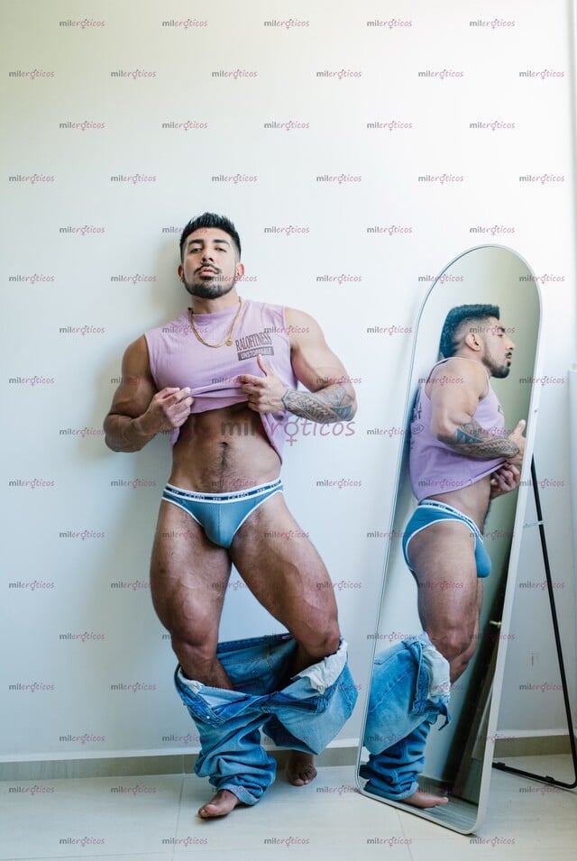 FOTOS DE AUGUSTO ACTIVO DOMINANTE MUSCULOSO EN MÉRIDA UNA SEMANA