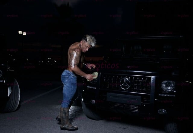 FOTOS DE PROFESIONAL FITNESS MODEL IN YOURE TOWN!