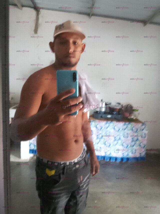 FOTOS DE MORENO CON GANAS DE PASARLA BIEN Y COMPLACERTE EN TODAS TUS FANTASIAS