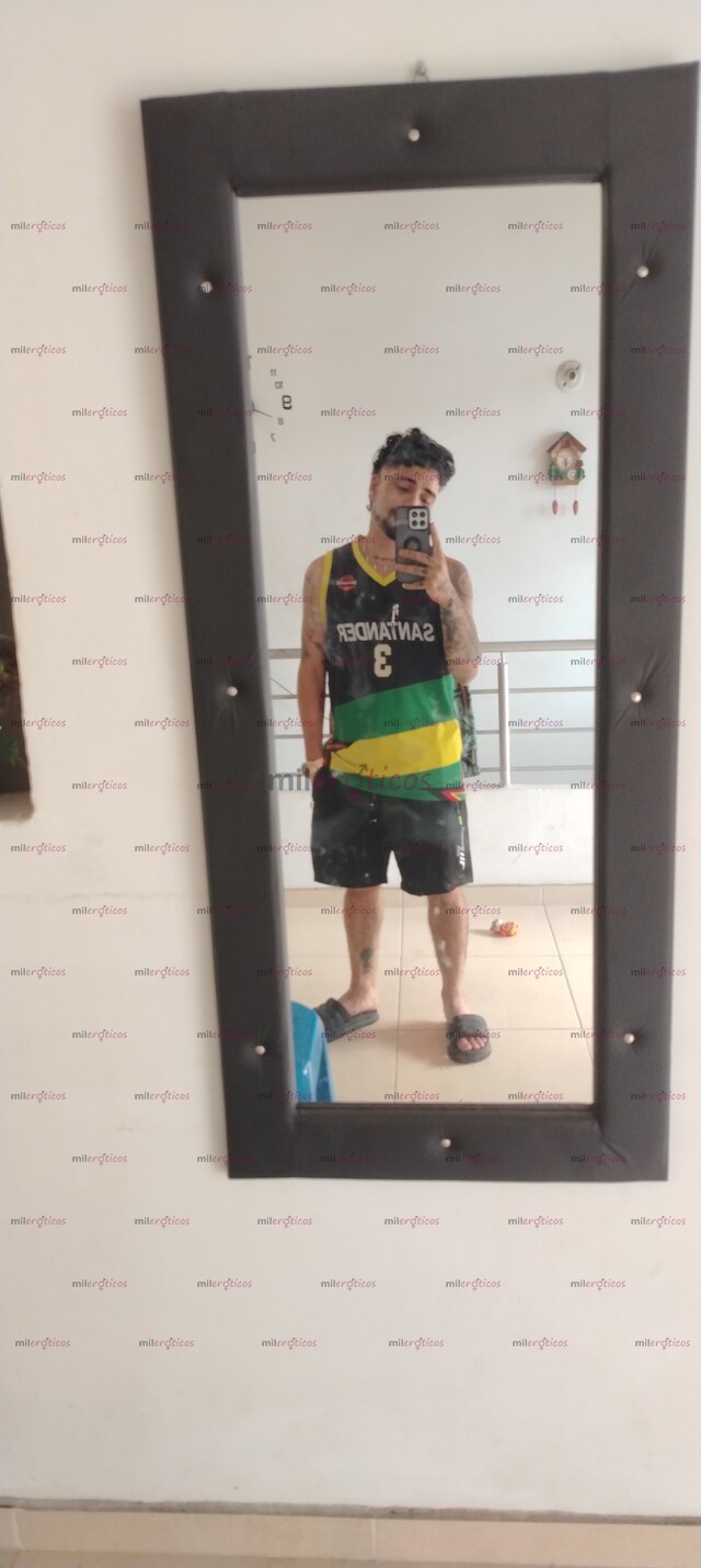 FOTOS DE HOMBRE APASIONADO MASAJISTA QUIERES DIVERTIRTE VEN Y HAZLO CONMIGO