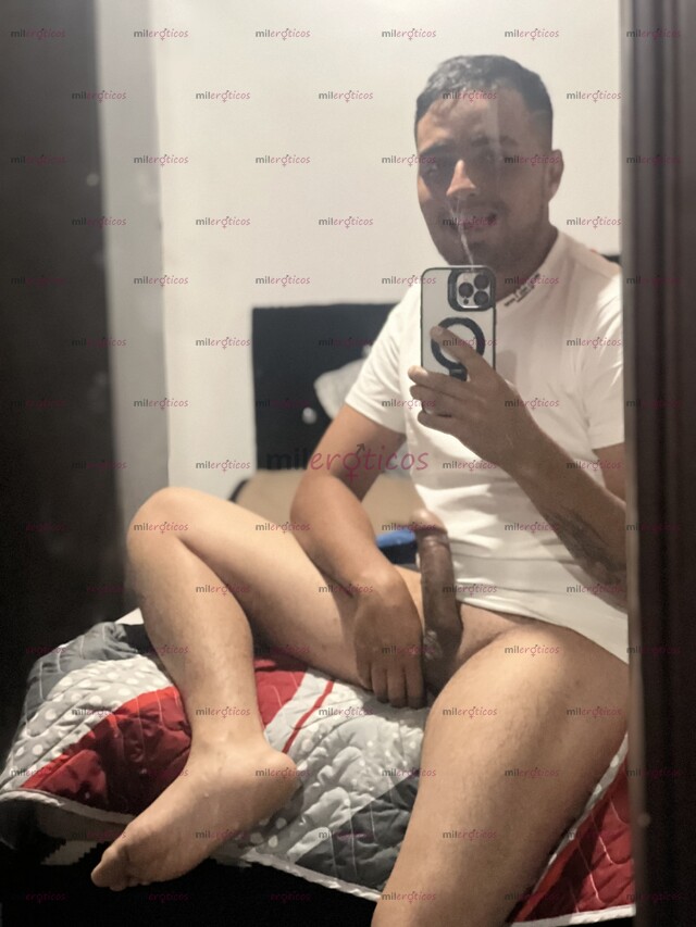 FOTOS DE LLEGO QUIEN TE LLENARÁ DE PLACER CON 21 CM.