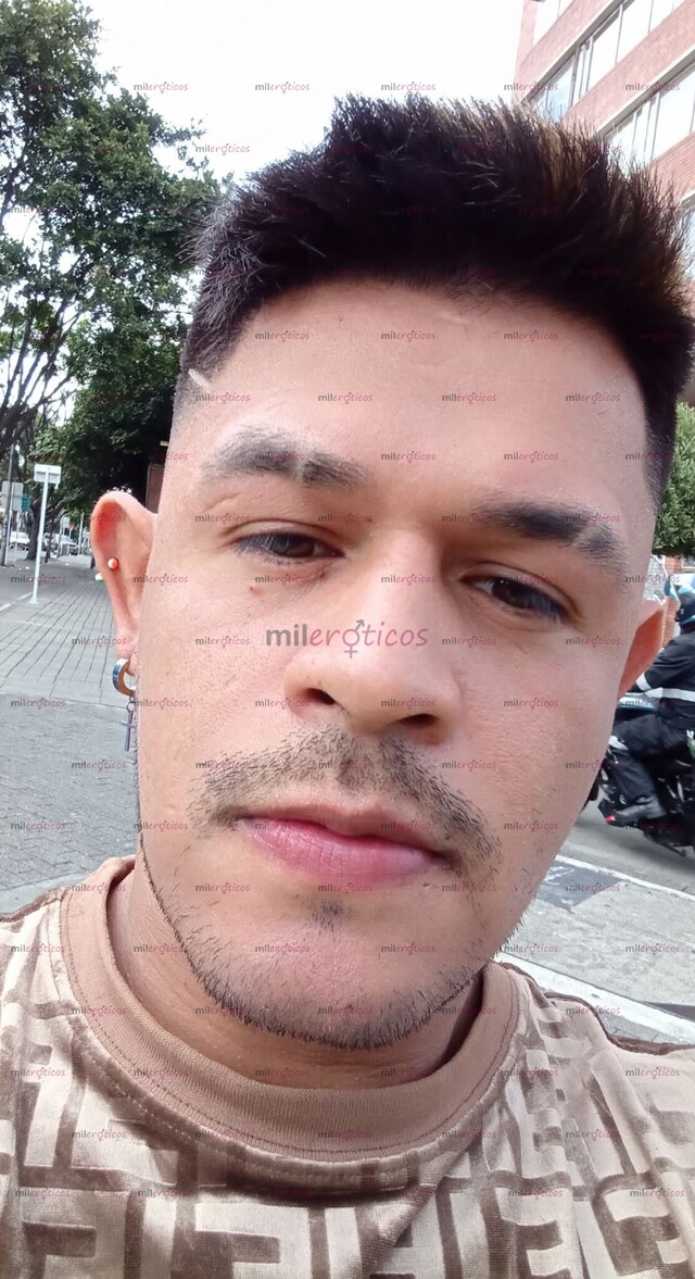 FOTOS DE JOHN 34 AÑOS LLAMAME O ESCRIBEME AL WSP3103000842
