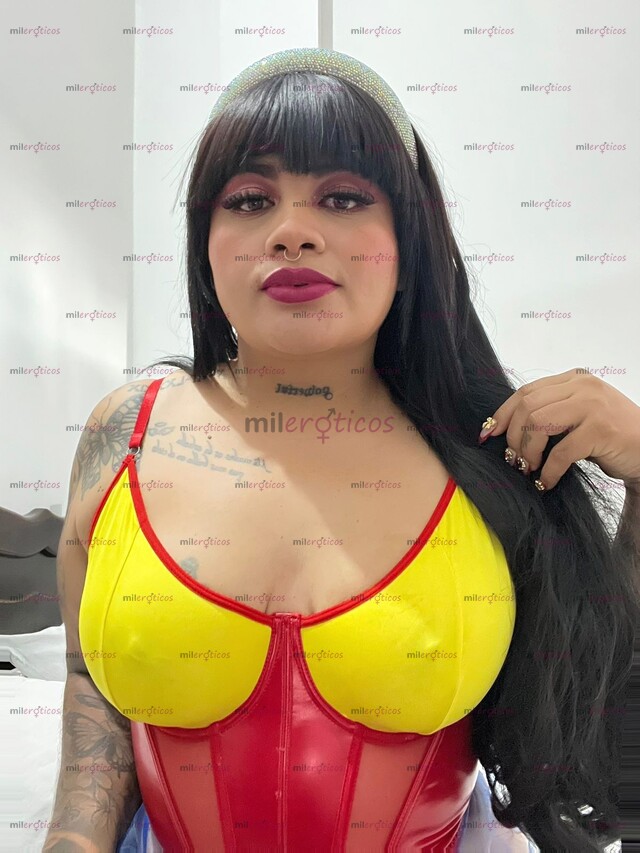 FOTOS DE MODELO WEMCAM EN PROMOCIÓN ESCRÍBEME Y TE ATIENDO RICO