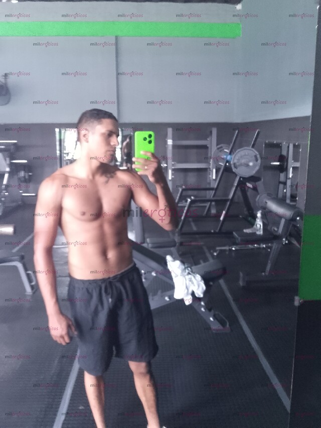 FOTOS DE CHICO CALIENTE BUSCA DE SEXO VERGÓN ME GUSTA DIVERTIRME SOY UN ESTROVETIDO