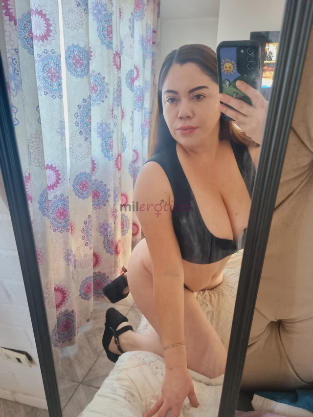 Hola amores soy carolina chilena natural blanca con pecas llamame o escribeme al wasp atiendo en el hotel diagonal colina san francisco de asis 773 se...