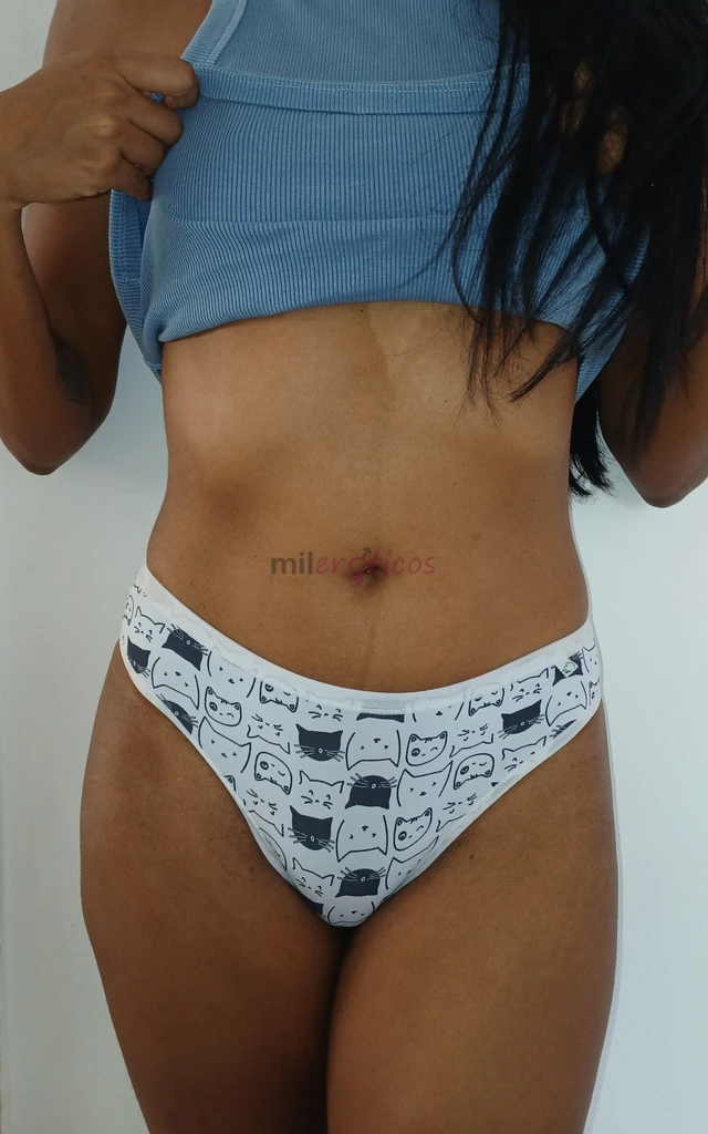 Ola me chamo san sou casada e no meio liberal a mais de 5 anos meu marido nao participa da video chamada apenas aparece nos packs de videos que temos...