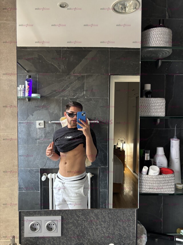 FOTOS DE COLOMBIANO EDUCADO, ARRECHO Y DOMINANTE. POCOS DIAS EN TU CIUDAD