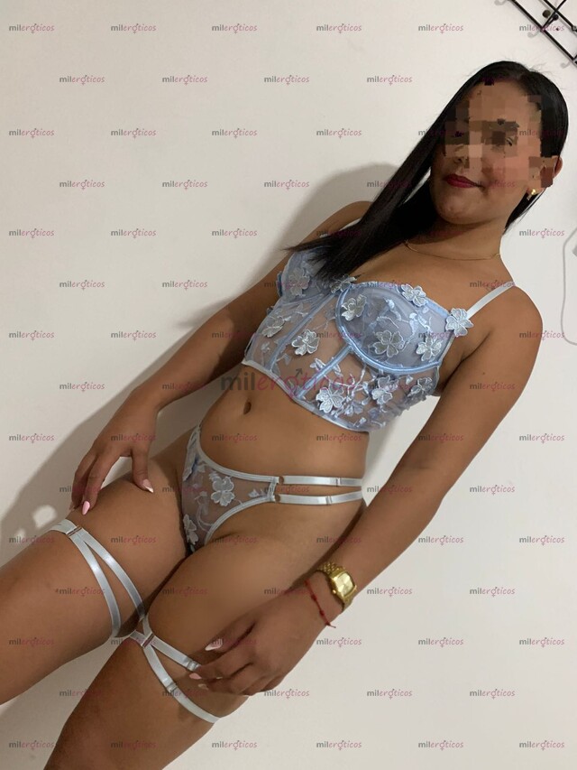 FOTOS DE LLEGÓ TU MORENA HERMOSA DE CARA ANGELICAL DE NUEVO A TU CIUDAD.