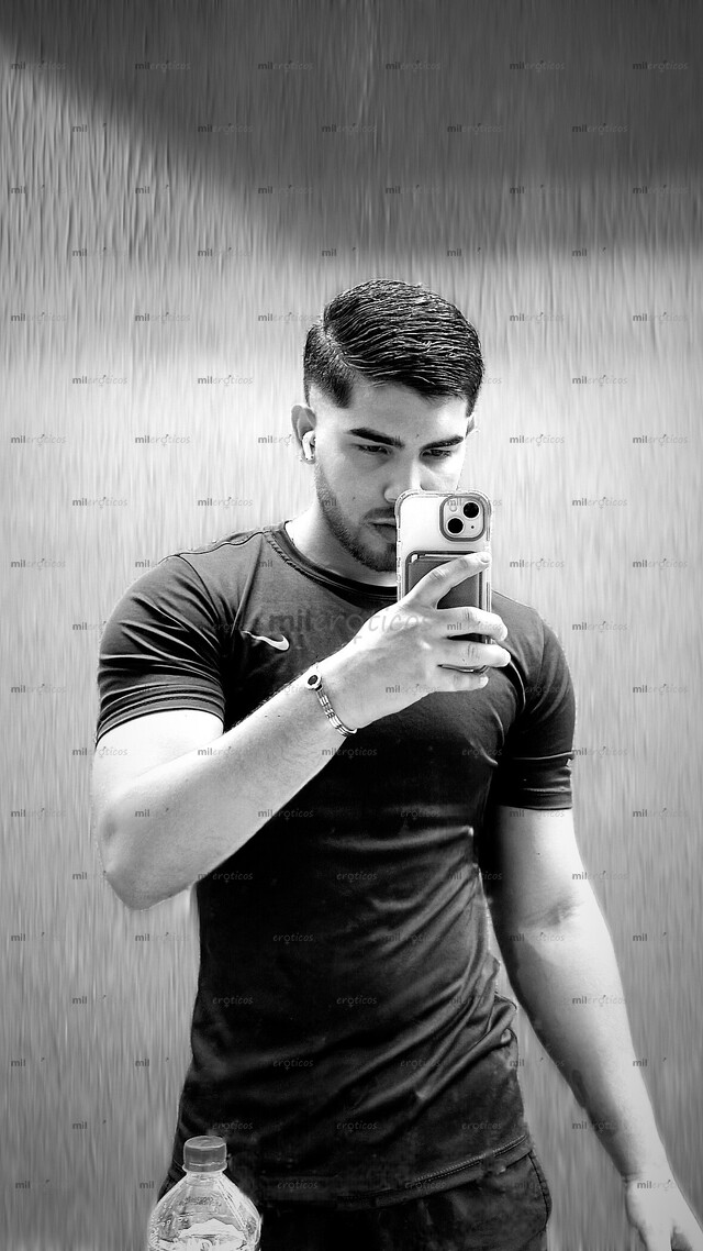 FOTOS DE COLOMBIANO EDUCADO, ARRECHO Y DOMINANTE. POCOS DIAS EN TU CIUDAD