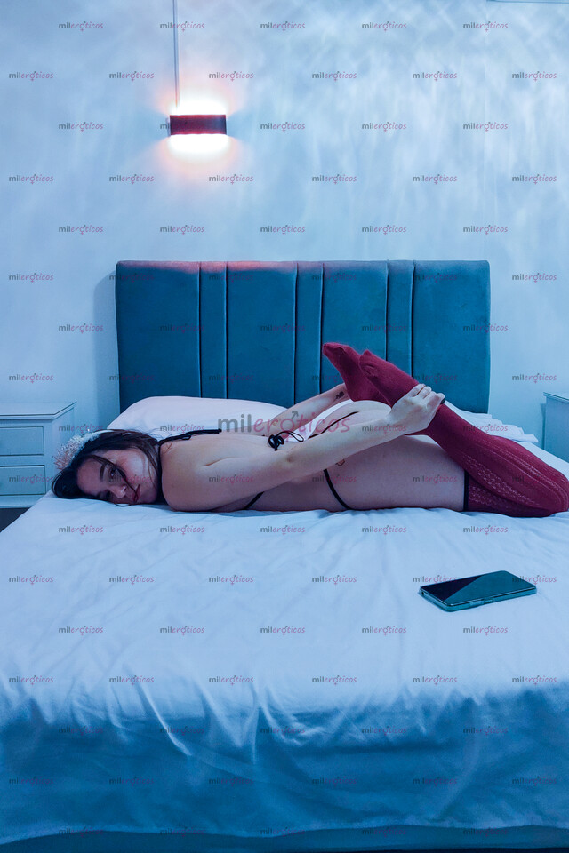 FOTOS DE VALENTINA. LINDO ROSTRO, MONA, DIVERTIDA Y COLA GRANDE