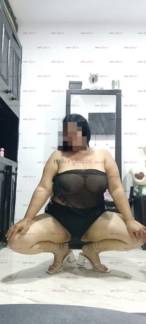 FOTOS DE LA MADURA TETONA QUE TE TRATA COMO REY Y TE COME COMO PUTA