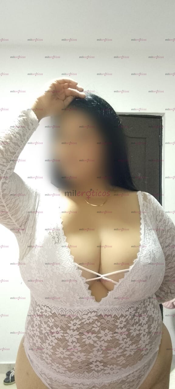 FOTOS DE LA MADURA TETONA QUE TE TRATA COMO REY Y TE COME COMO PUTA