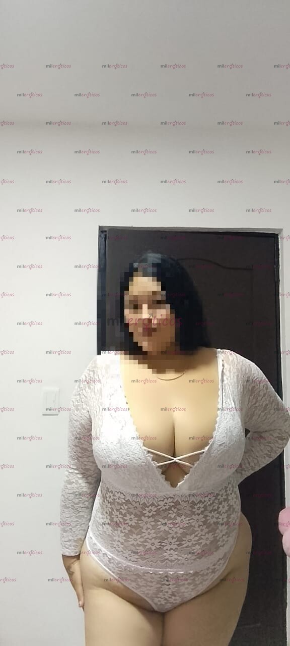 FOTOS DE LA MADURA TETONA QUE TE TRATA COMO REY Y TE COME COMO PUTA