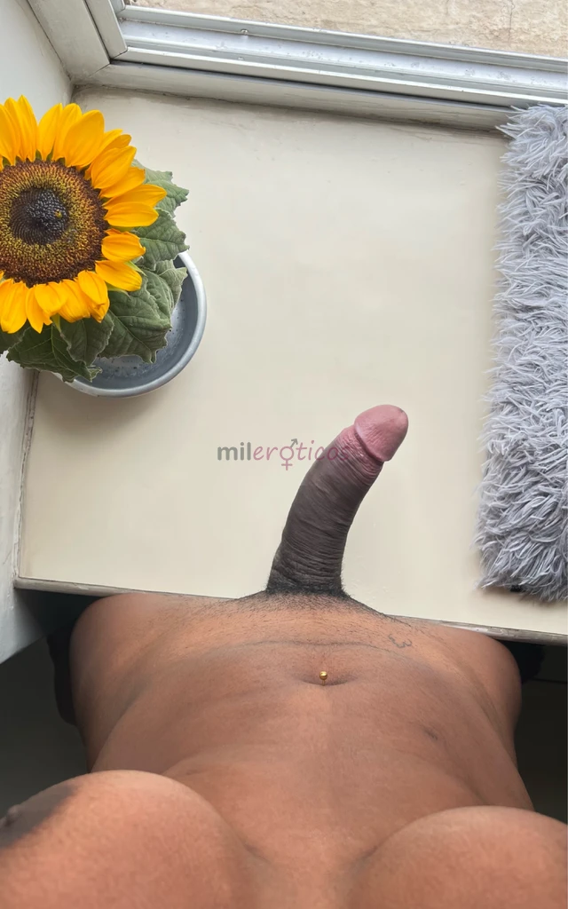 Transformo conexoes digitais em experiencias reais trabalho com venda de conteudo e chamadas de video com producao impecavel se voce busca alta defini...