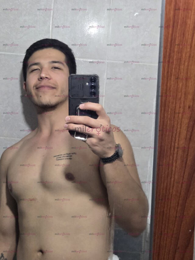 FOTOS DE ACTIVO BISEXUAL CALIENTE, FIT, 18 CM, DOMINANTE, RISUEÑO Y MUY MORBOSO