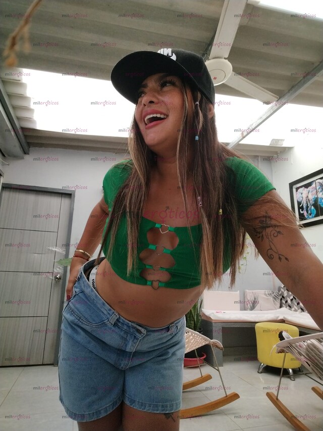 FOTOS DE NUEVA MODELO DE LUJO CARIBEÑA RUBIA DE HERMOSO ROSTRO Y ENCANTADORES OJOS CAFÉ