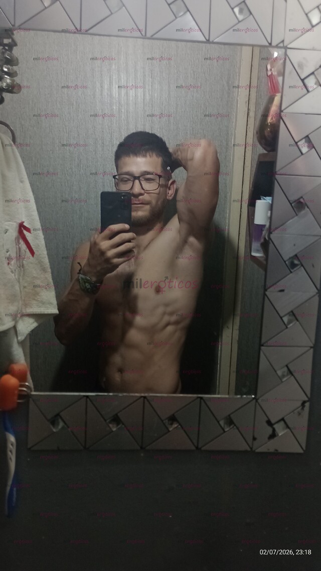 FOTOS DE SEBASTIAN HETERO CON PITO MUY DURO Y CUERPO DE DE DIOS