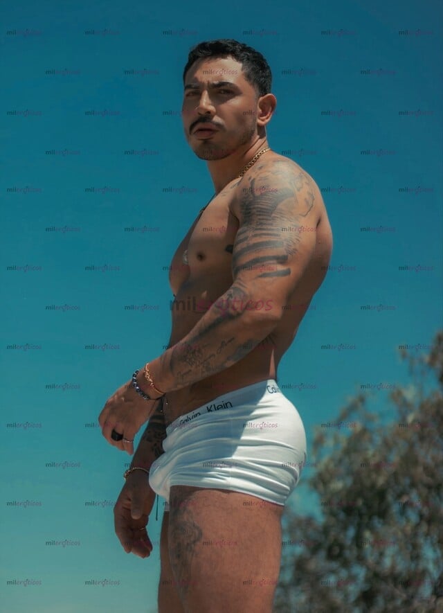 FOTOS DE AQUÍ JULIÁN, VARONIL TATUADO, BUENA COMPAÑÍA.