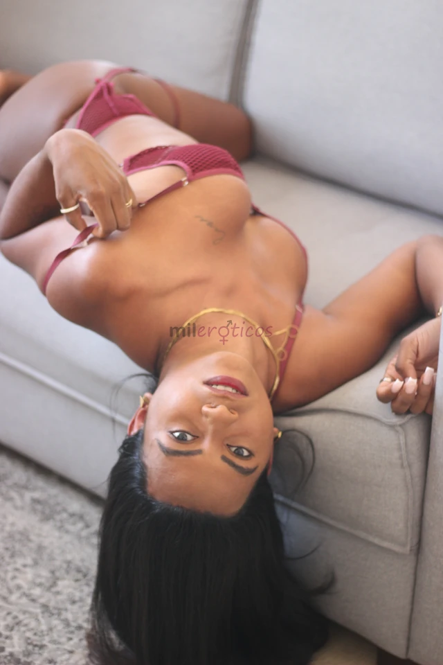 1 massagem relaxantefocada no alivio total das tensoes do dia a dia uma sessao profunda que promove o bem estar de todo o corpo finalizada com uma est...