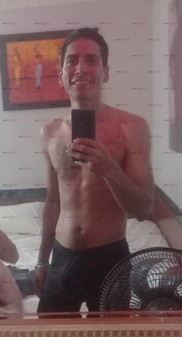 FOTOS DE SOMBRA: VERSÁTIL...COMPLACIENTE... MENTE ABIERTA