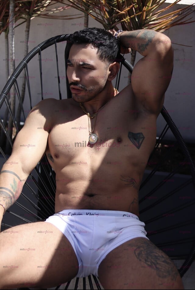 FOTOS DE AQUÍ JULIÁN, VARONIL TATUADO, BUENA COMPAÑÍA.