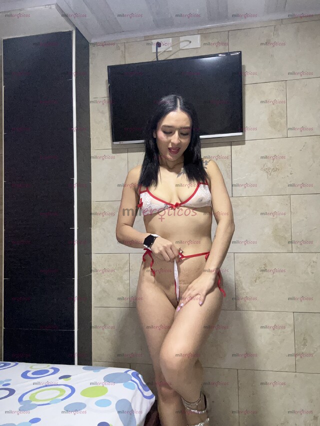 FOTOS DE PAISA CON UNOS MOVIMIENTOS DE CADERA QUE TE VOLVERÁN LOQUITO