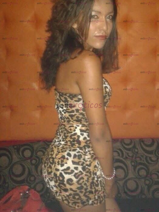 FOTOS DE ÚLTIMO DÍA ESTÁ CHICA CALIENTE HOY PROMO DE 600ULITO APRETADO Y UN CULO SABROSO