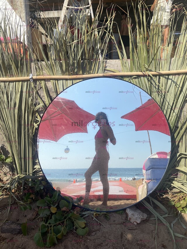 FOTOS DE MASAJISTA TRANS Y MÁS (INTER) COMPLACIENTE (SOLO SOLVENTES)