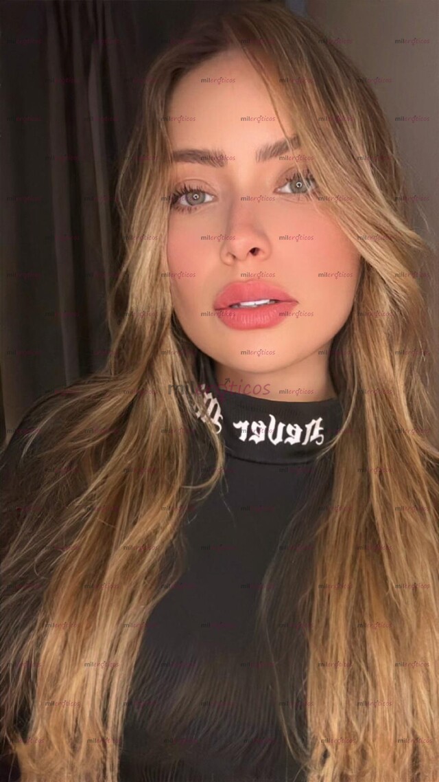 FOTOS DE BELLA RUBIA, OJOS CLAROS, ATRACTIVAS, SEXY, EMPÁTICA, BASTANTE DULCE,