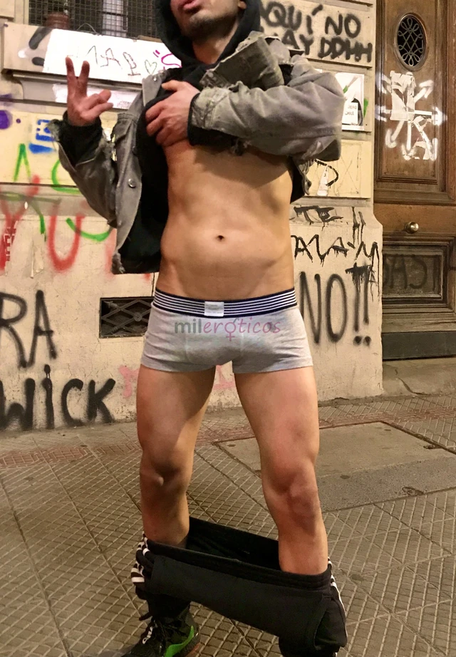 Pedro aca chico flaco vergon doy de re mamar besos y morbo sin penetracion compartamos un rato agradable simpatico participativo mistico y ceremonioso...