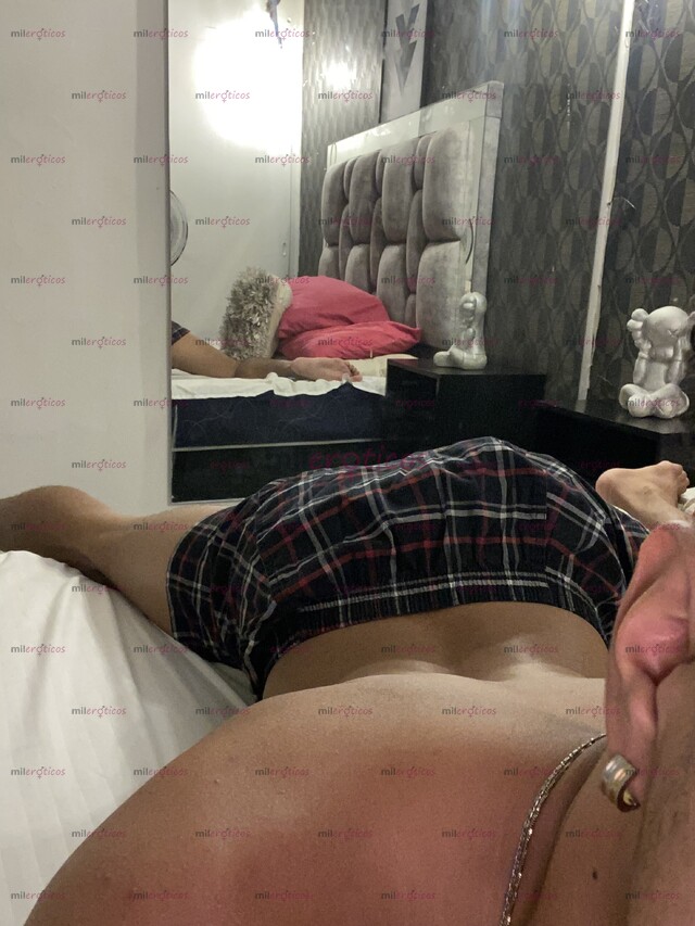 FOTOS DE JOVEN UNIVERSITARIO MASAJISTA NUEVO EN MEDELLÍN CON SITIO