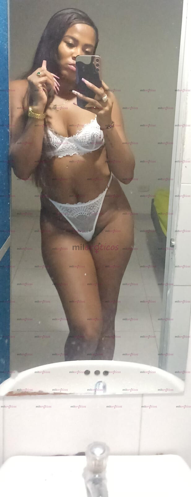 FOTOS DE NEGRA CON GANA DE BUENA VERGA Y MUCHA LECHE