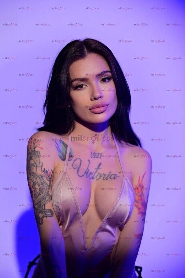 FOTOS DE ALESSIA SOY UNA MUJER DELGADA CON SENOS GRANDES TATUADA SEXY